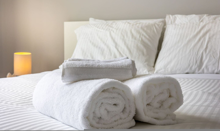 Room 3, Peaceful 1BR Oasis Near Niagara Falls Attractions, Niagara