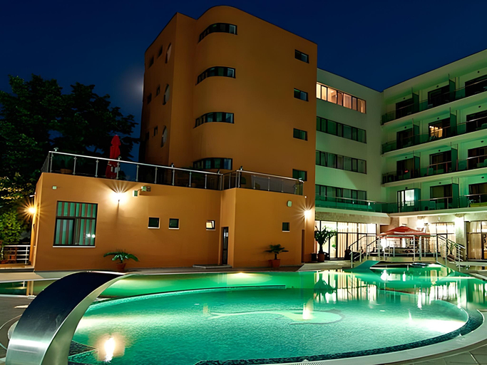 Others 4, Hotel Saturn, Mangalia