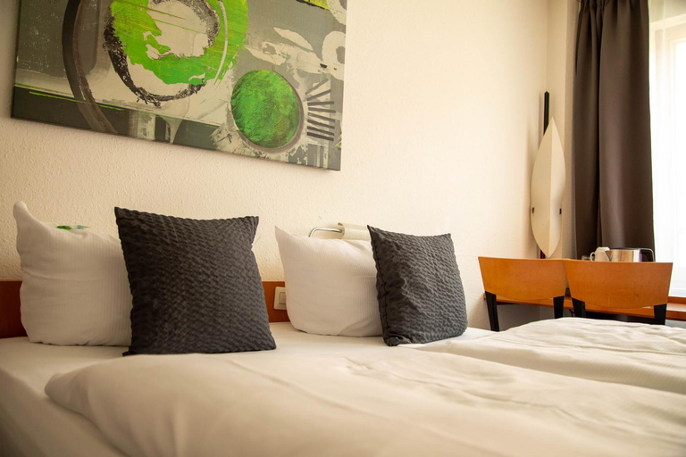 Bedroom 2, hogh Hotel Heilbronn, Heilbronn