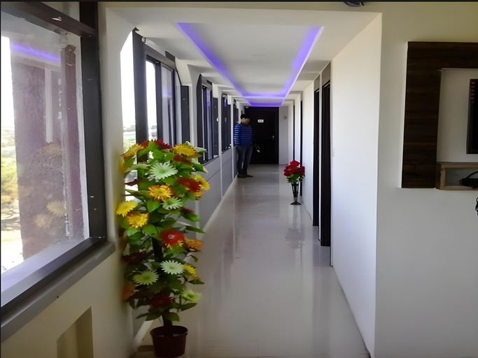 Public Area, Hotel Long Stay, Ahmadabad
