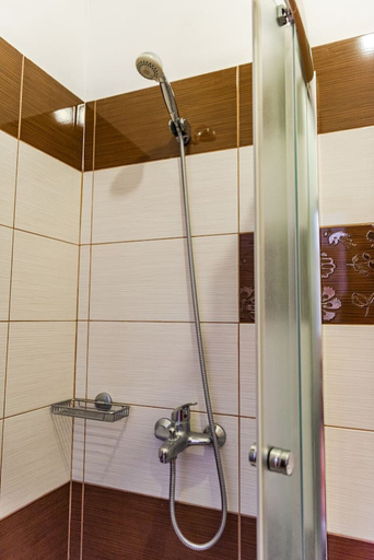 Room 2, Urban Sea Escape 1BR With Beach Access, Sarandës