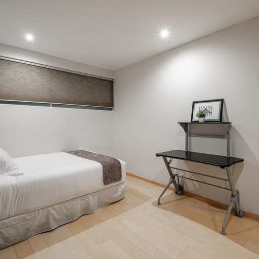 Room 4, 2BR Apt in Polanco - Pool - City Skyline View, Mexico City