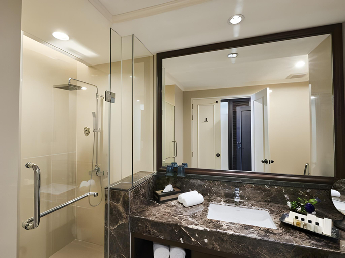 Bathroom 4, The Rose Residence Bangkok, Bang Rak