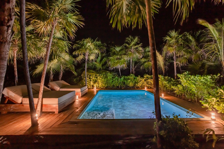 Room 5, Anana Casa Kaab Kaan Rooftop Pool Beachfront, Cozumel