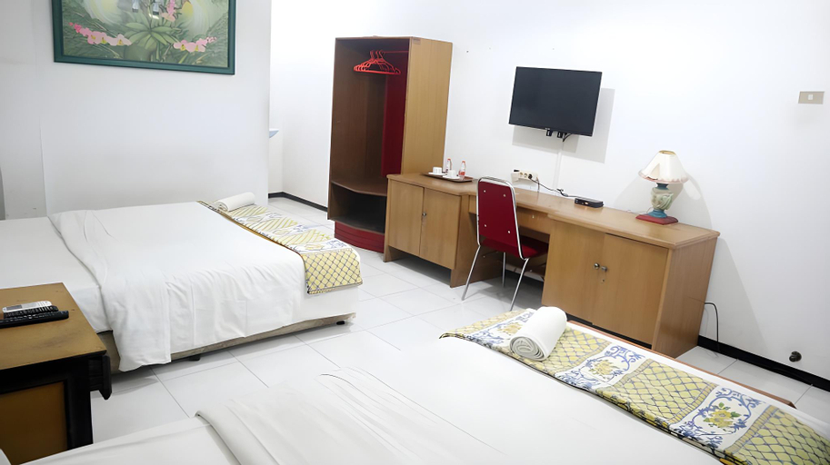 Bedroom 3, PLUM Hotel Palereman Batu, Malang