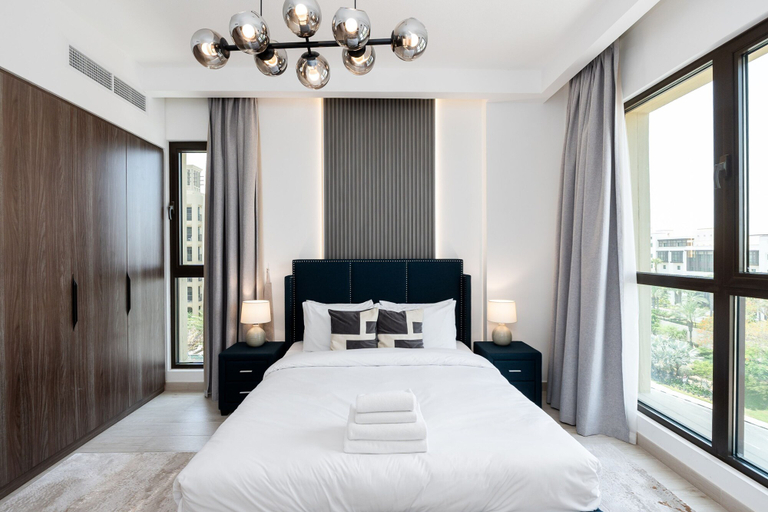 Room 5, Modern 4BR w Full Burj Al Arab View Pvt Rooftop, Dubai