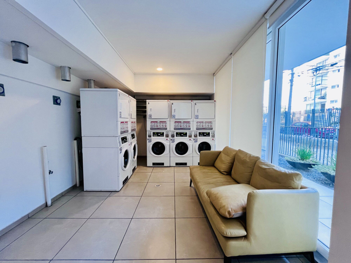 Room 3, Urbano Plaza Vespucio Laundry Parking Pet Pool, Cordillera