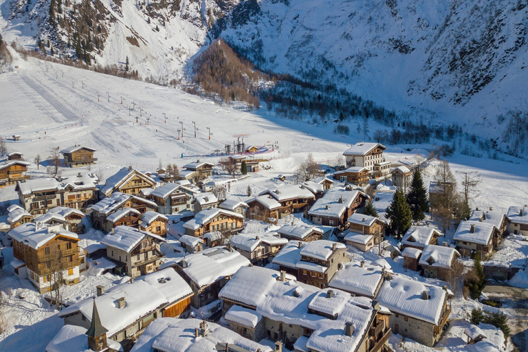 Room 5, Chalet R Sidence Chantey Mourry 6, Haute-Savoie