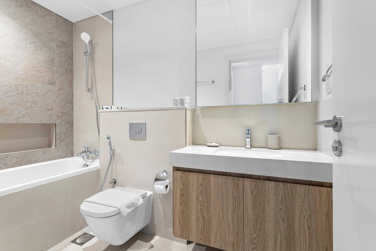 Room 5, Silkhaus Lavish 1bdr in New Tower Pool Gym, Dubai