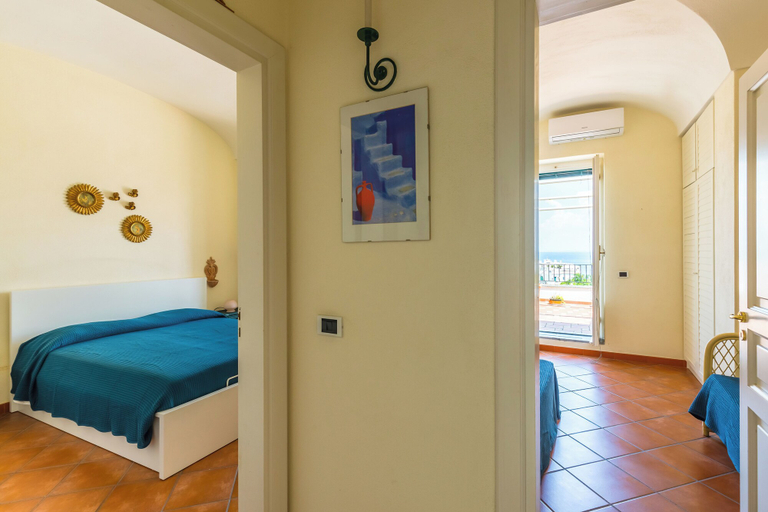 Room 5, Blumarina Terrace on Ischia, Napoli