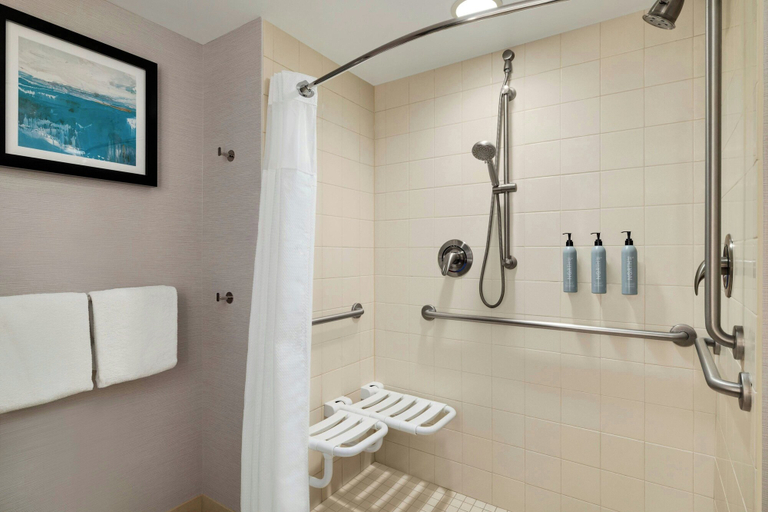 Bathroom 4, Courtyard Ocean City Oceanfront, Worcester
