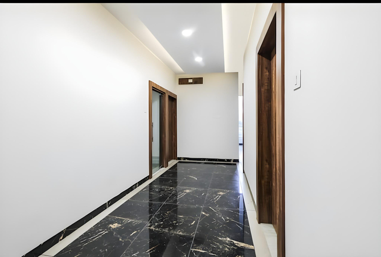 Lobby 3, Hotel Roop Kanha Inn, Indore