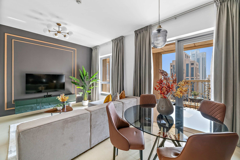 Room 3, Silkhaus Near Burj Khalifa Modern High Floor, Dubai