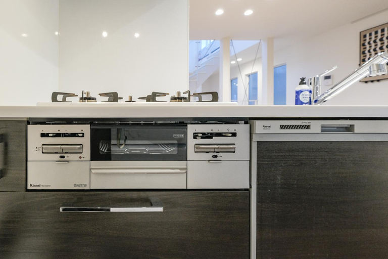 Kitchen 4, UN-Villa, Nerima