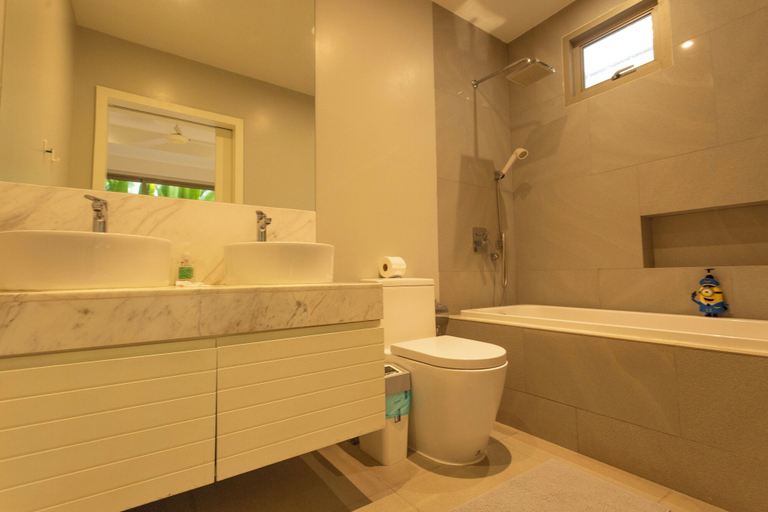 Bathroom 3, Famous 5 Trichada Resort  4-Bedroom V164, Pulau Phuket