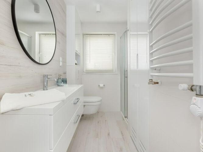 Bathroom 3, Comfortable apartment, swimming pool, Pobierowo, Gryfice