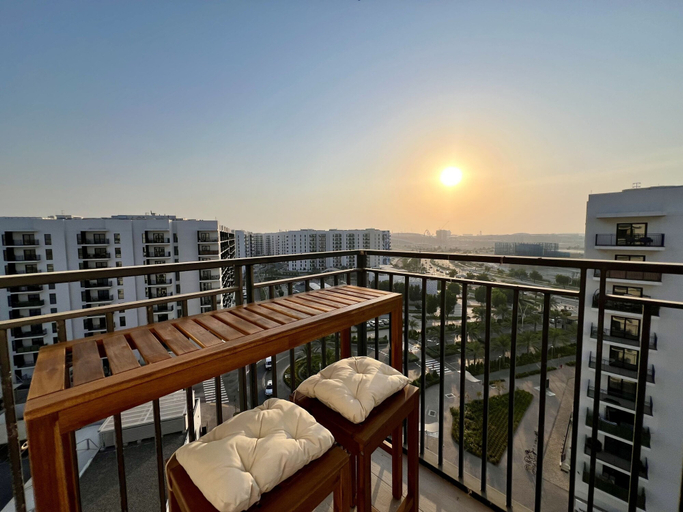 Room 4, Charming Retreat w Panoramic Views on Yas Island, Yas Island