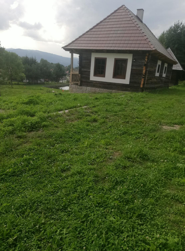 Others 4, rusztikus fahaz, Tusnad