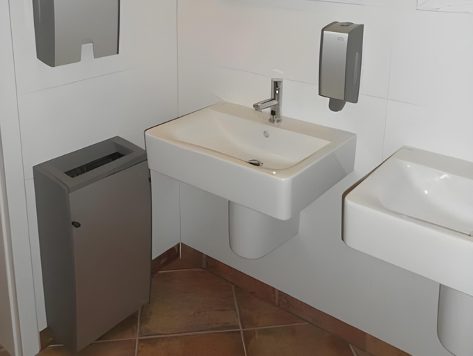 Bathroom 4, Hotel Madl, Břeclav