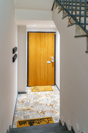Others 4, Al Palazzetto - La Norma, Catania