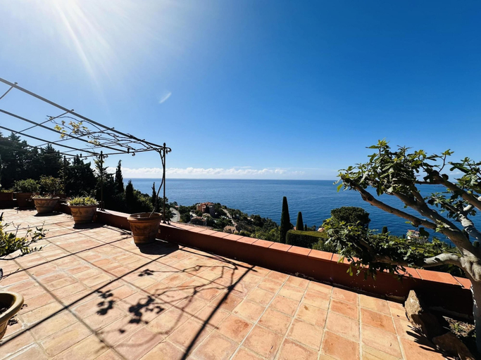 Room 3, Sea View Villa in Theoule sur Mer With Pool- 2237, Alpes-Maritimes