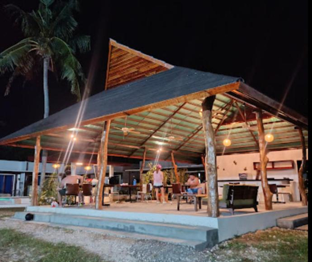 Food & Drinks 5, Bluewaves Hostel & Villa Panagsama by Hiverooms, Moalboal