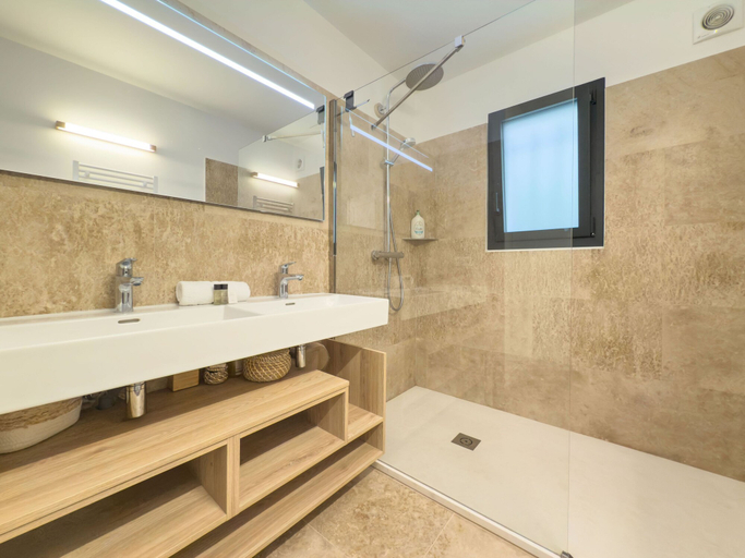 Room 5, Villa Maeva in Cavalaire-sur-mer, Var