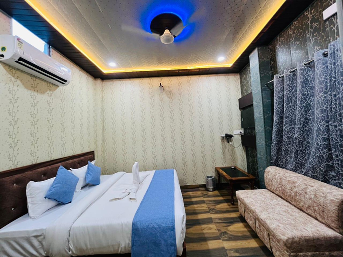Bedroom 3, Hotel Rajveer Inn, Varanasi