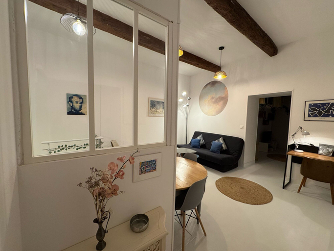 Room 3, March aux Fleurs - Premi re Conciergerie, Hérault