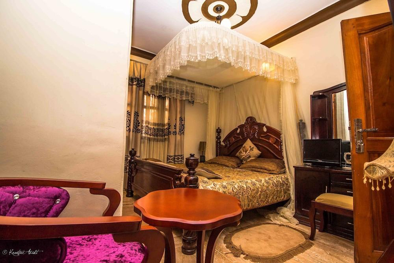 Others 3, Albert Suites, Entebbe