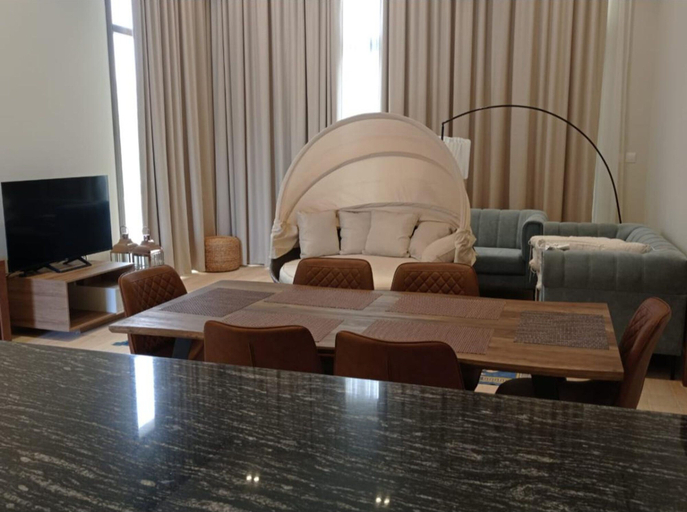 Room 3, Peaceful 2-bedroom Pool Escape, Taqah