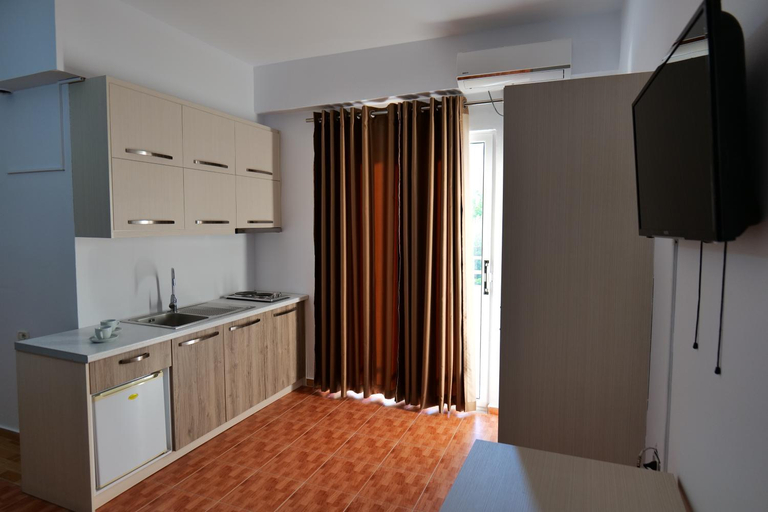 Others 4, Saranda Inn Rooms & Apartments, Sarandës