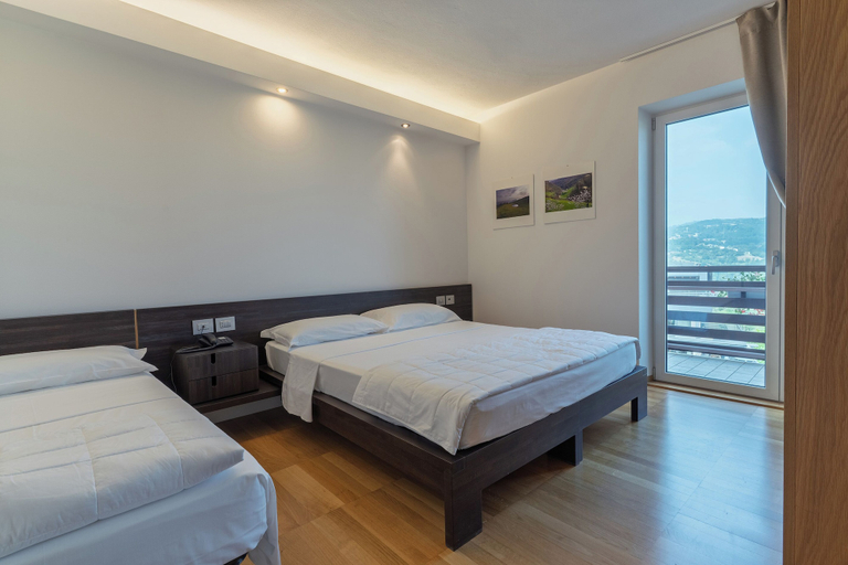 Bedroom 3, Hotel Pineta, Verona