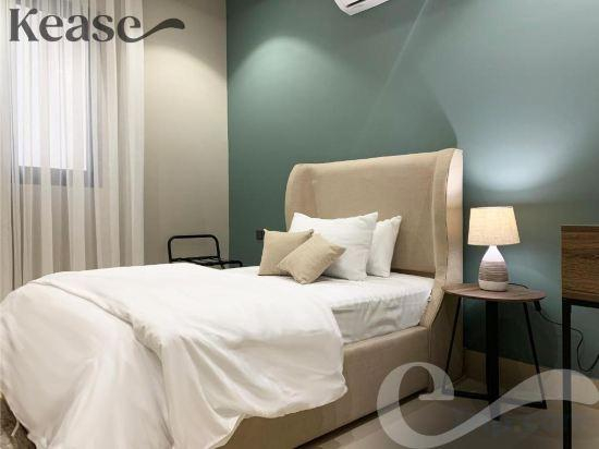 Others 3, Kease Narjis B-6 Luxury Gold AG64, Riyadh