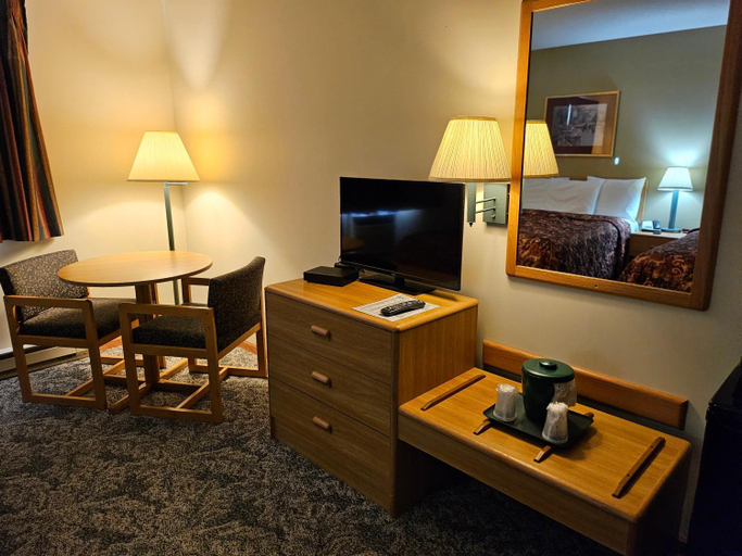Others 4, Budget Host Inn & Suites, Delta