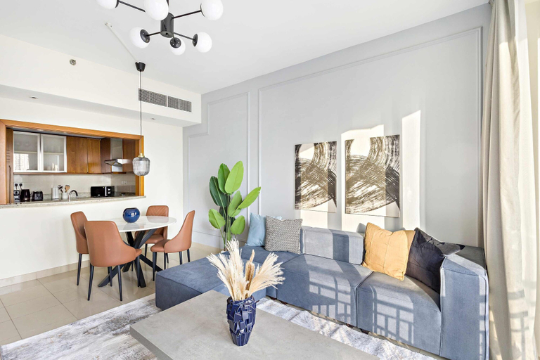 Room 3, Silkhaus Spacious Pad Downtown Near Burj Khalifa, Dubai