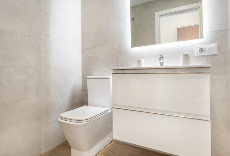 Bathroom 2, Spacious apartment & private terrace by REMS, Málaga