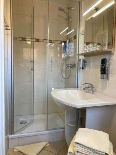 Bathroom 5, Ferienhotel Wolfsmuhle, Nordhausen
