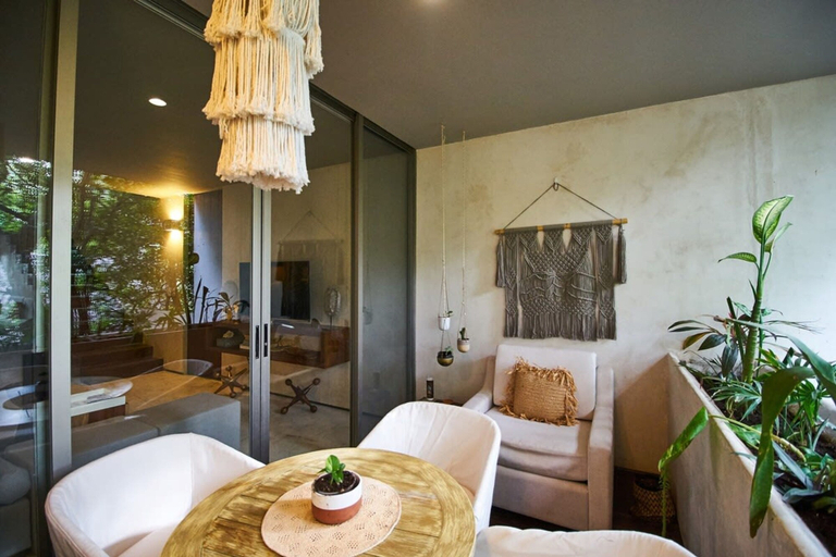 Room 5, Tulum Luxury With Roof Pool and Beach Club Access, Cozumel