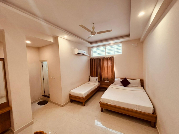Bedroom 3, Seema palace inn, Mysore