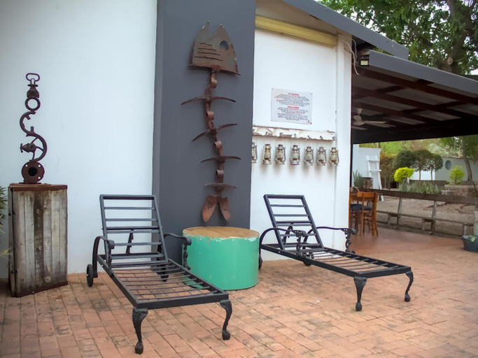 Others 3, De Kunst Huisje, Waterberg