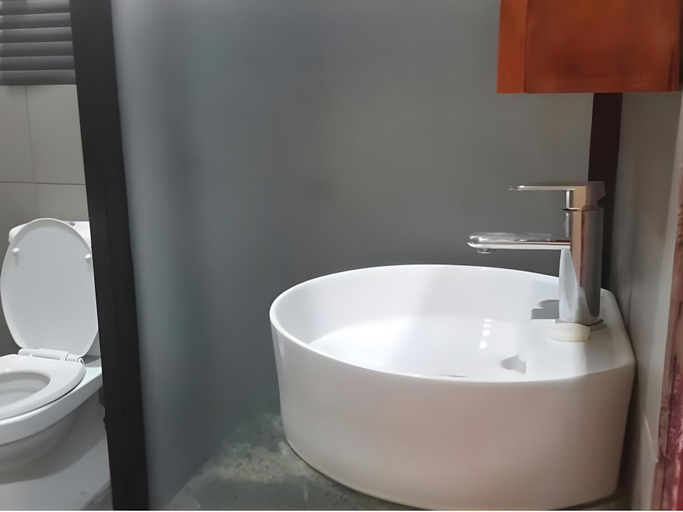 Bathroom 5, Al-Minhaj Serviced Apartments, Ba