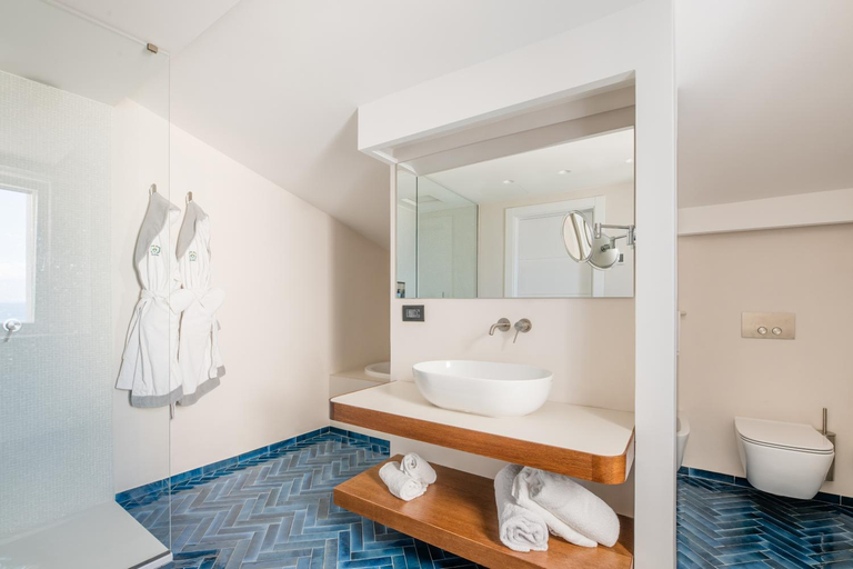 Bathroom 4, Relais Regina Giovanna, Napoli