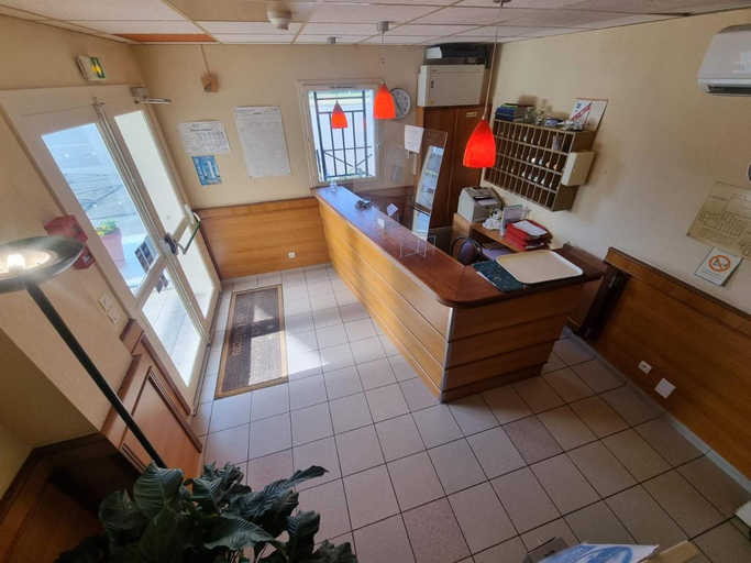 Public Area 2, Logis Hotel Sully le Chateau, Loiret