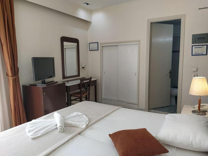 Bedroom 2, Minoa Hotel, Peloponnese