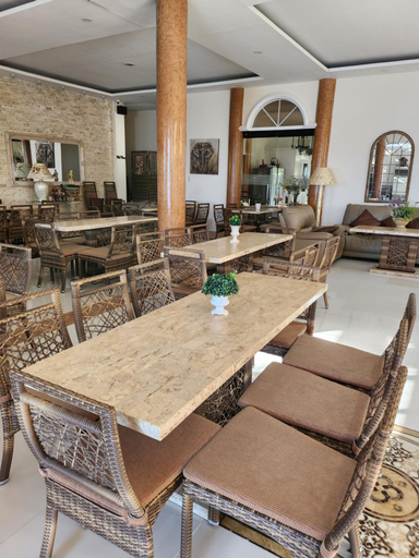 Food & Drinks 5, Marick Beach Resort, Carmen