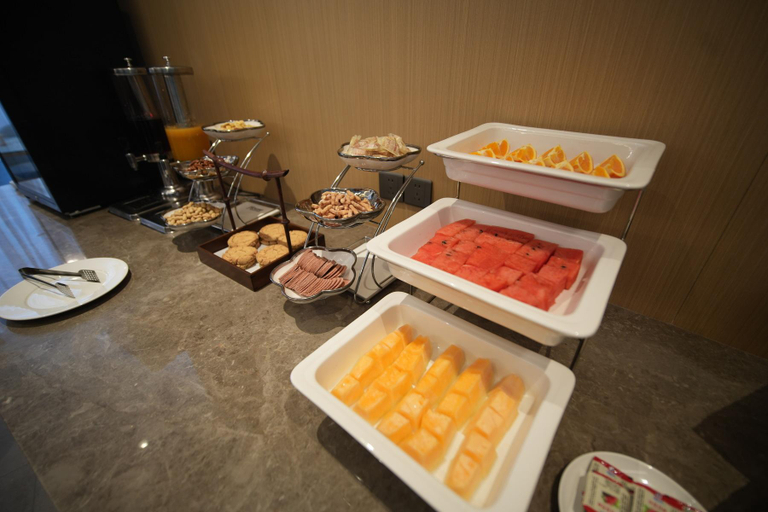 Food & Drinks 4, Home Inn Neo Wuxi Anzhen High-speed Railway East Station, Wuxi