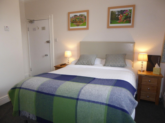 Bedroom 2, The Grange Guest House, Powys