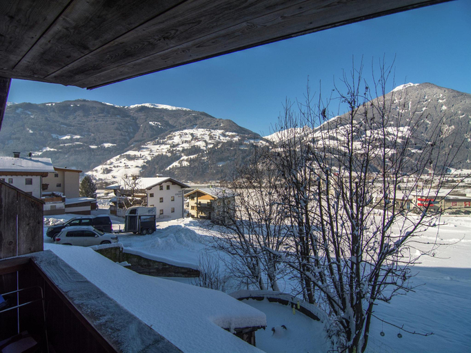 Others 5, Apartment in Kaltenbach near Ski Lift, Schwaz