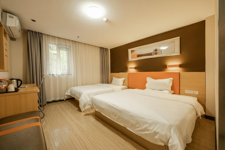 Bedroom 2, 7 Days Premium Xiamen University Shimao Twin Tower Sea View, Xiamen